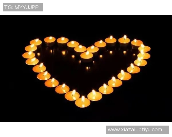 巴萨今日训练前为西班牙列车事故遇难者举行默哀仪式表达哀悼之情 巴萨今日训练前为西班牙列车事故遇难者举行默哀仪式表达哀悼之情