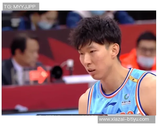 范德彪与裁判争抢球权引发争议赛后社交媒体怒斥裁判不公